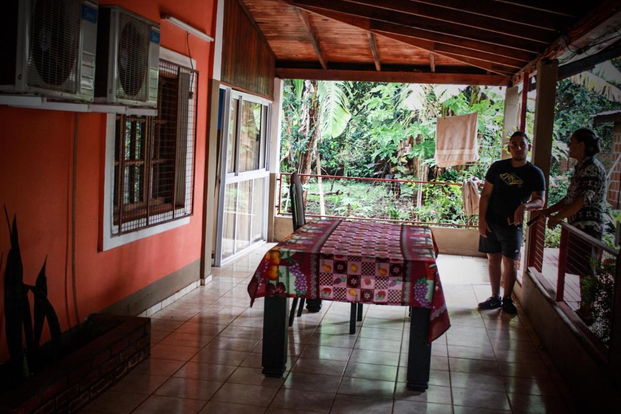 Hostel Haus Puerto Iguazú Zewnętrze zdjęcie