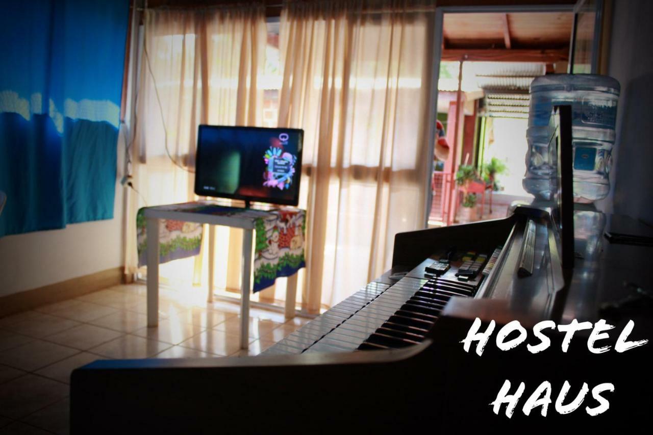 Hostel Haus Puerto Iguazú Zewnętrze zdjęcie